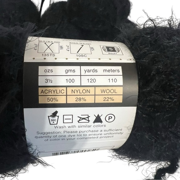 Yarn 4 buttercream black yarn Angel Hair eyelash 120 yards, bulky, super soft - Picture 8 of 11
